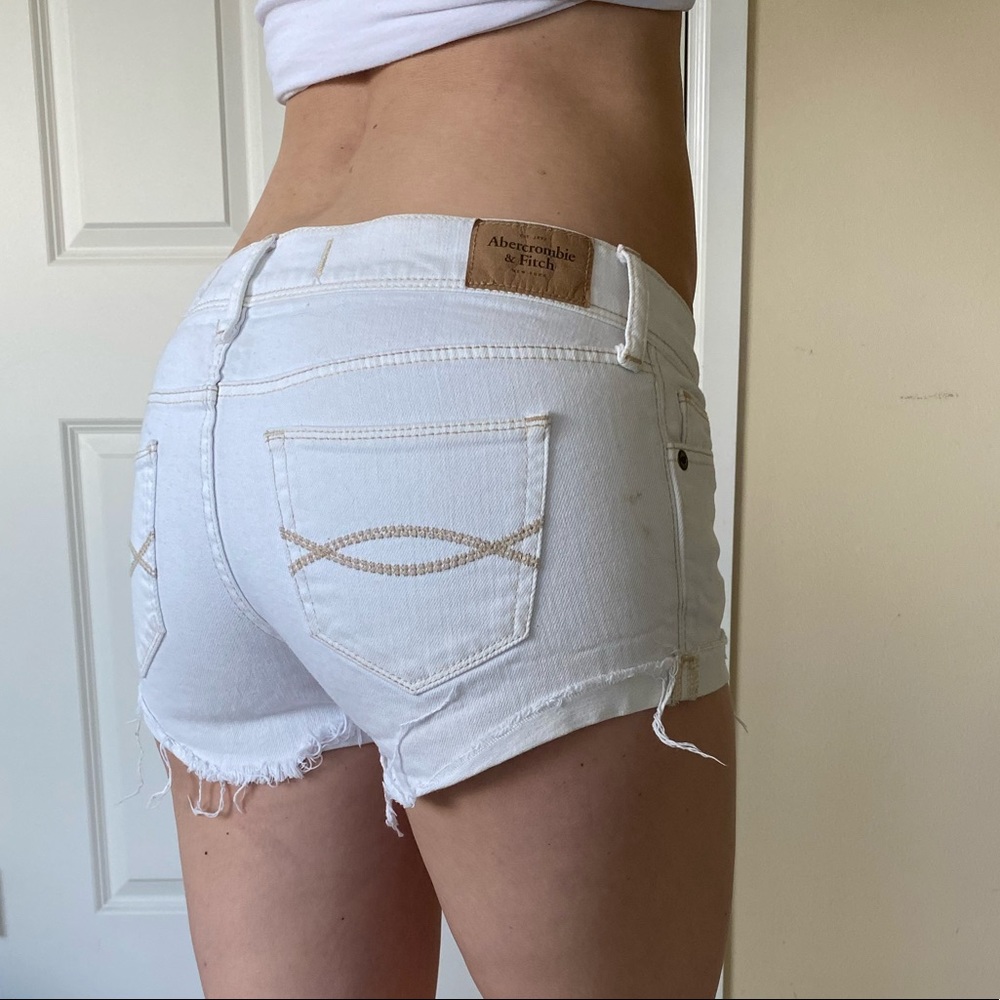 Abercrombie & Fitch White Women's Shorts